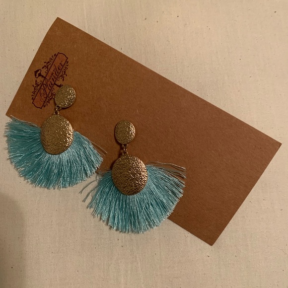 Plunder Earrings - Picture 3 of 7